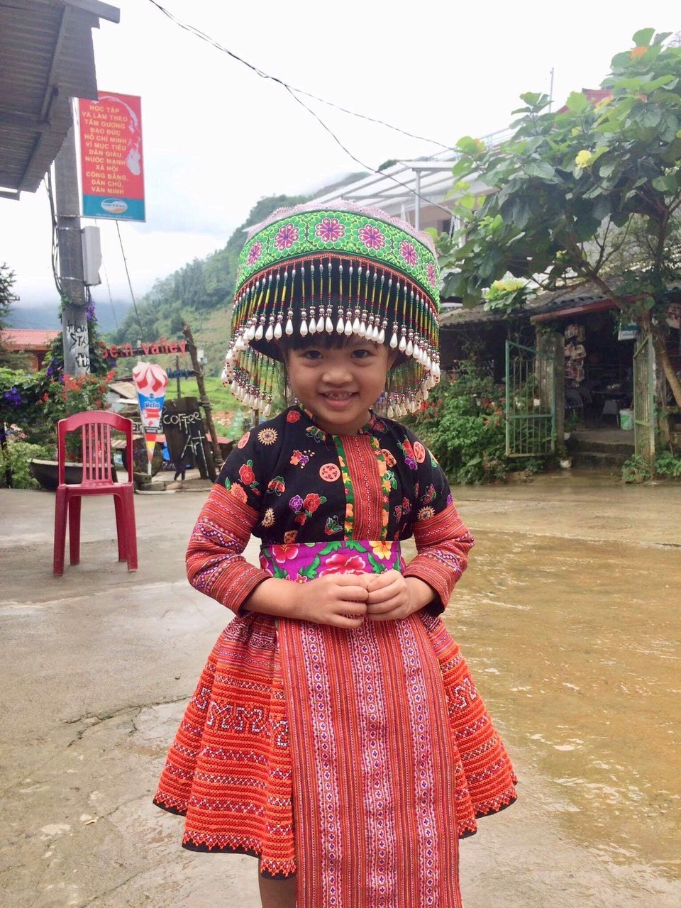 Traditional Vietnamese Dress: A Colorful Cultural Journey